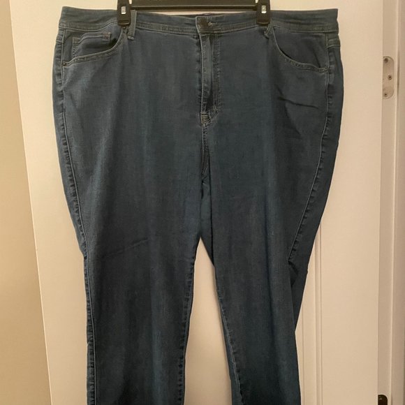 Women's W62 Westport Classic Fit Straight Denim Jeans - Picture 1 of 6